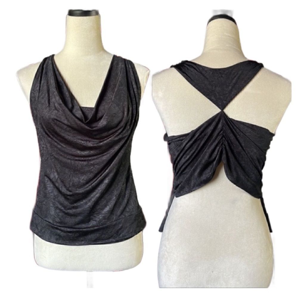 Moda Dress Top w/ Plunging Neckline, Open Back & Subtle Designs (Size: Small)